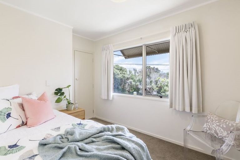 Photo of property in 1/14 Beechwood Road, Rothesay Bay, Auckland, 0630