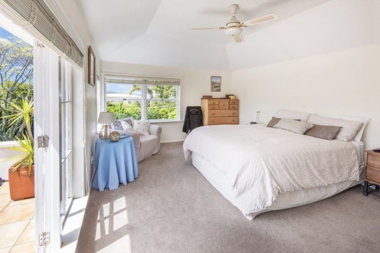 Photo of property in 14 Maleme Avenue, Belmont, Auckland, 0622