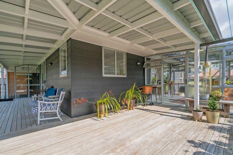 Photo of property in 42 Cholmondeley Crescent, Whitianga, 3510