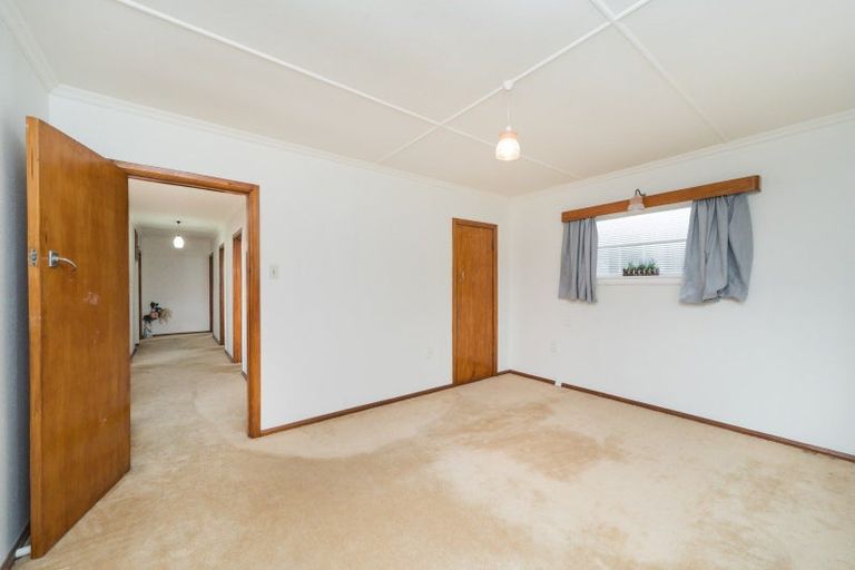 Photo of property in 22 Liverpool Street, Takaro, Palmerston North, 4412