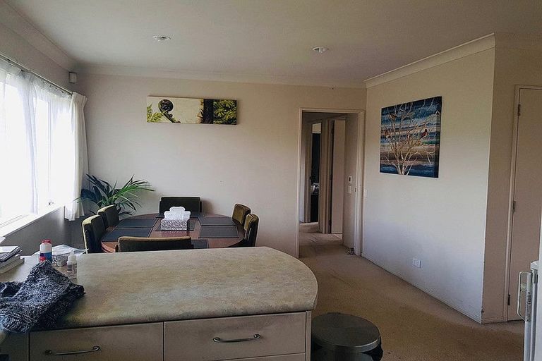 Photo of property in 23 Brompton Place, Burswood, Auckland, 2013