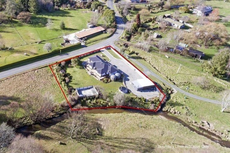 Photo of property in 929 Waiwhero Road, Ngatimoti, Motueka, 7196