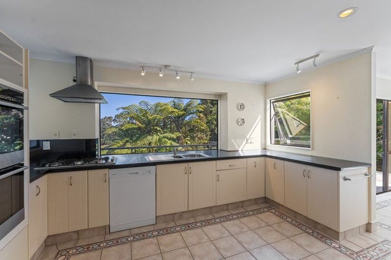 Photo of property in 38 Greenwood Boulevard, Otaki, 5512