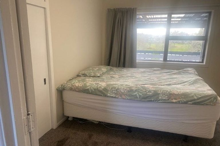 Photo of property in 17 Diana Drive, Glenfield, Auckland, 0627