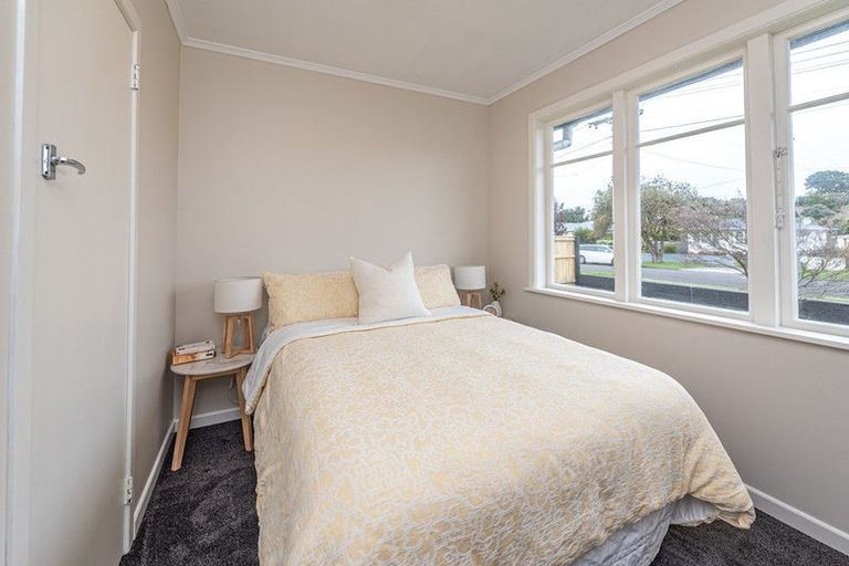 Photo of property in 16 Nikau Street, Tawhero, Whanganui, 4501