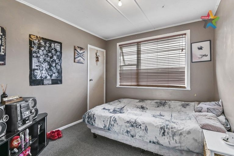 Photo of property in 3 Logie Street, Stokes Valley, Lower Hutt, 5019