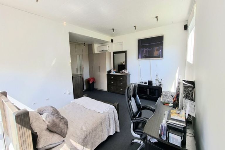 Photo of property in 502 Don Buck Road, Massey, Auckland, 0614