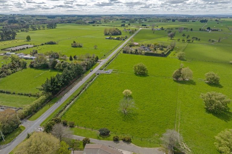 Photo of property in 81 Oroua Road, Kairanga, 4475