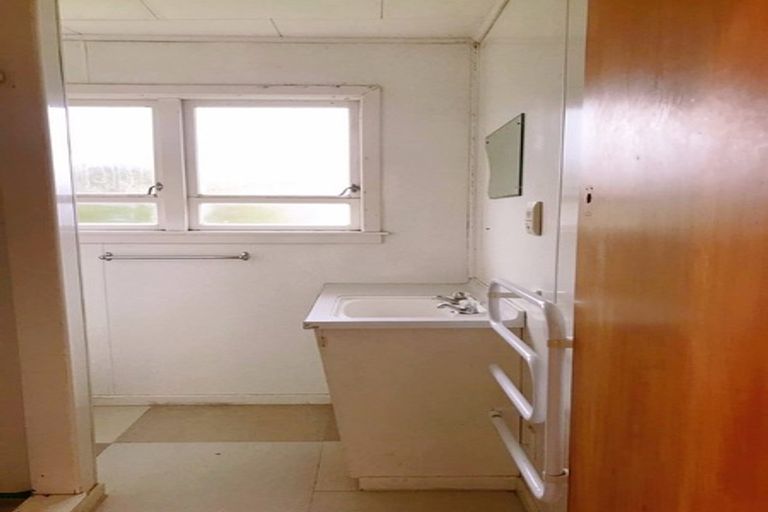 Photo of property in 9 Preston Avenue, Mount Albert, Auckland, 1025