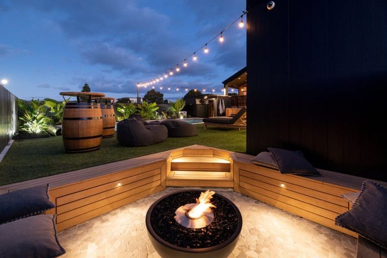 Photo of property in 1013 Papamoa Beach Road, Papamoa Beach, Papamoa, 3118