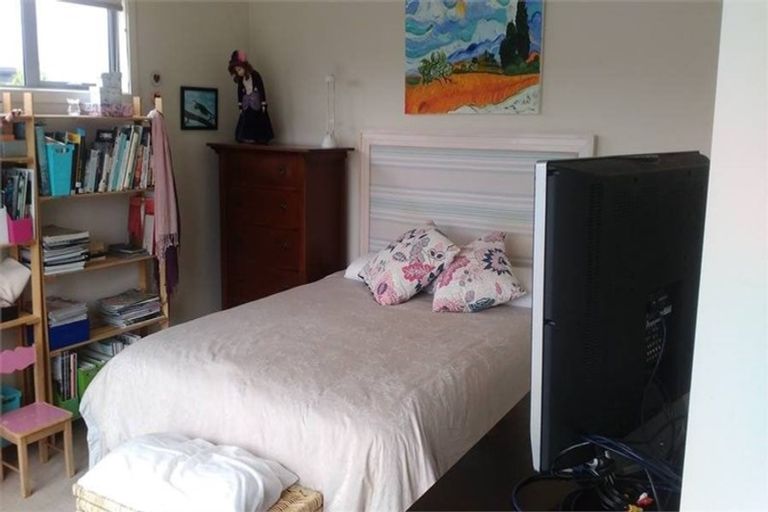 Photo of property in 8 Poppy Lane, Albert Town, Wanaka, 9305