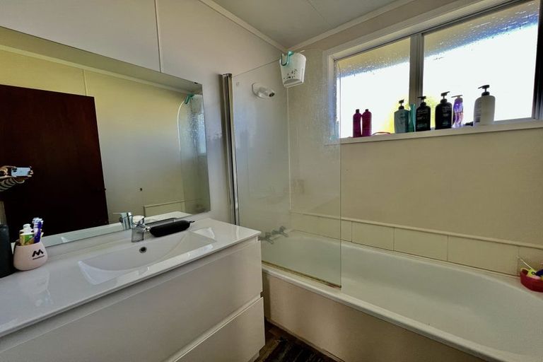 Photo of property in 2b Oak Avenue, Nawton, Hamilton, 3200