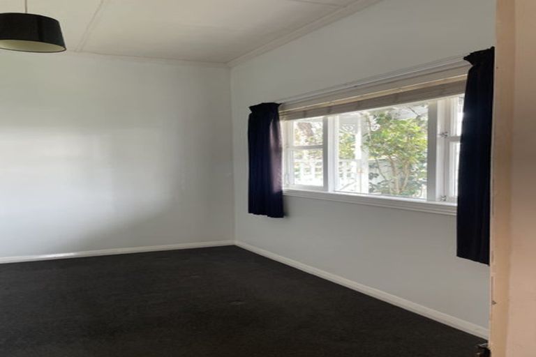 Photo of property in 1/30 Bulteel Street, New Plymouth, 4310
