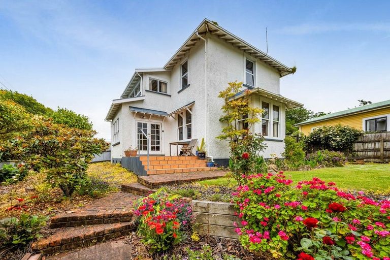 Photo of property in 17 Caplen Street, Hawera, 4610