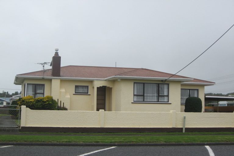 Photo of property in 12 Grey Street, Waitara, 4320