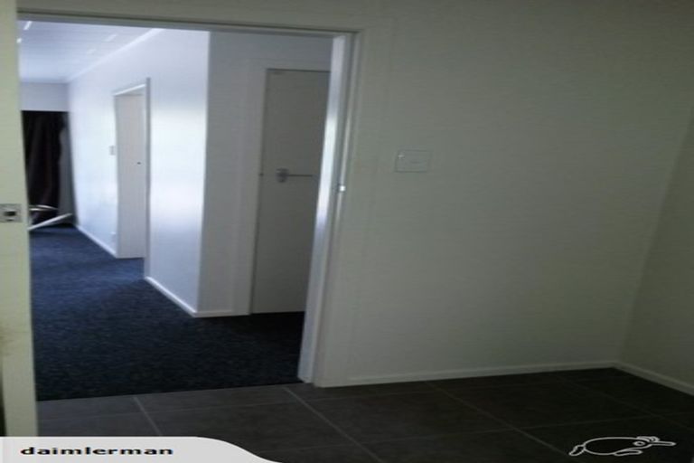 Photo of property in 25 Downe Street, New Plymouth, 4310
