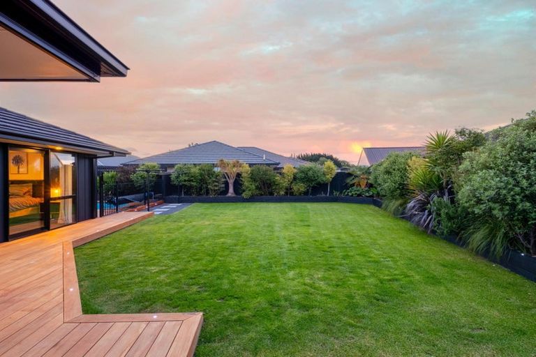 Photo of property in 112 Prestons Park Drive, Marshland, Christchurch, 8083