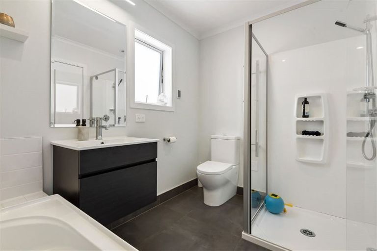 Photo of property in 30 Myland Drive, Hobsonville, Auckland, 0616