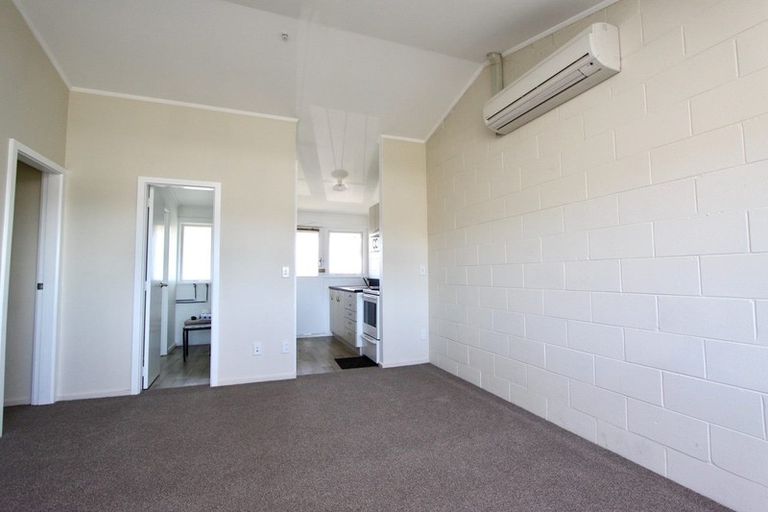 Photo of property in 6/267 Pages Road, Wainoni, Christchurch, 8061