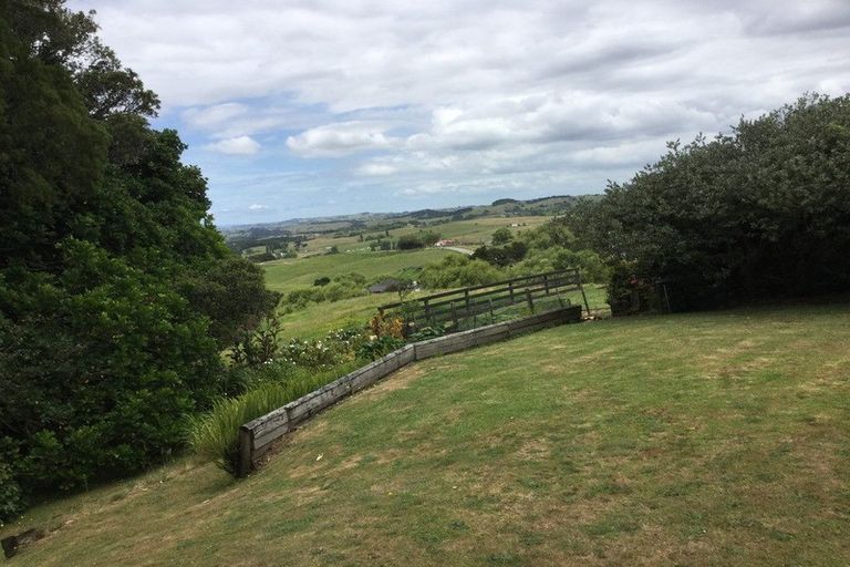 Photo of property in 26 Whaka Street, Maungaturoto, 0520