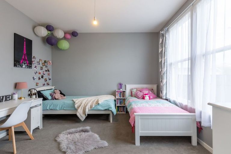 Photo of property in 35 Wesley Street, South Dunedin, Dunedin, 9012