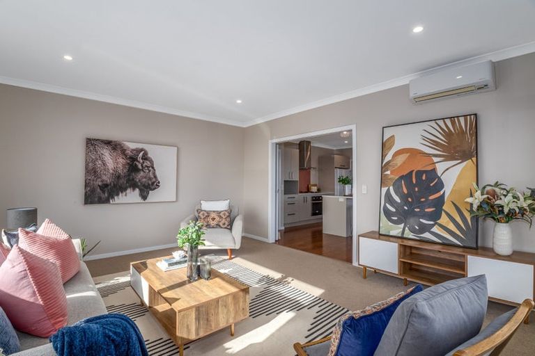 Photo of property in 13 Wangapeka Way, Aotea, Porirua, 5024