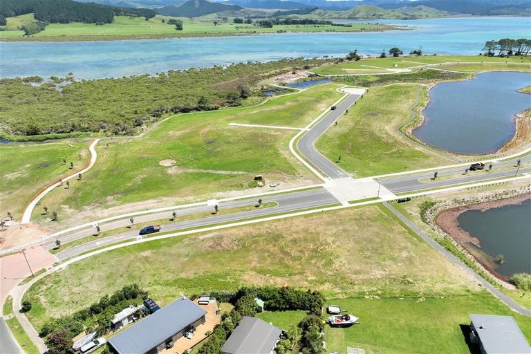 Photo of property in 295 Harbour Drive, Matarangi, Whitianga, 3592