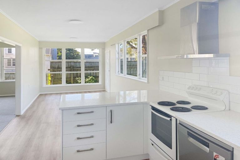 Photo of property in 24 Cornwall Street, Hutt Central, Lower Hutt, 5010