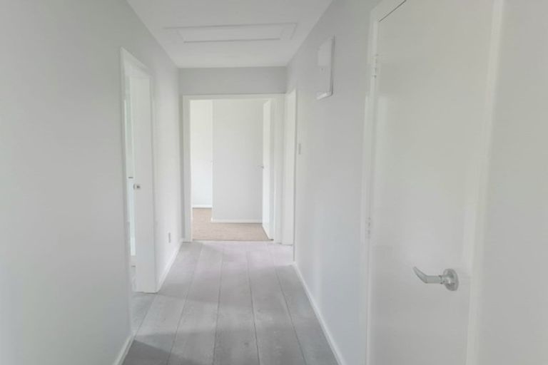 Photo of property in 11 Richard Grove, Stokes Valley, Lower Hutt, 5019