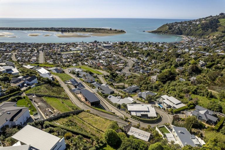 Photo of property in 19 Challenger Lane, Redcliffs, Christchurch, 8081