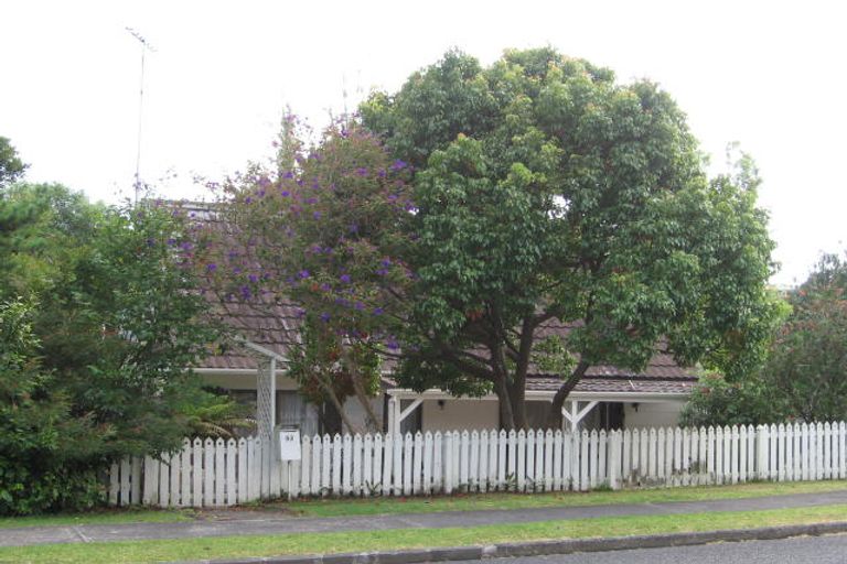 Photo of property in 53 Stapleford Crescent, Browns Bay, Auckland, 0630