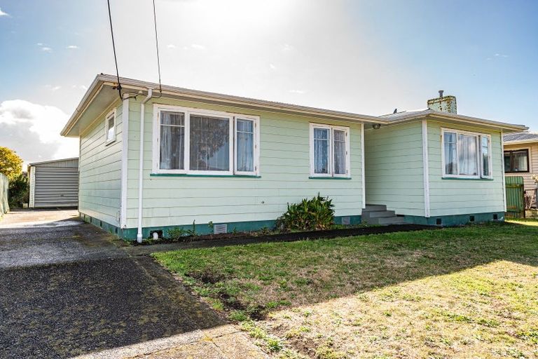 Photo of property in 44 Bennett Street, Gonville, Whanganui, 4501