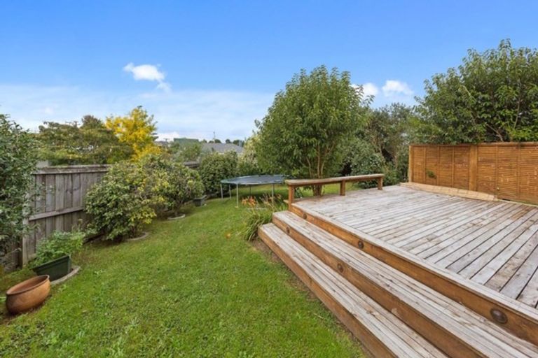 Photo of property in 93 Arimu Road, Papakura, 2110