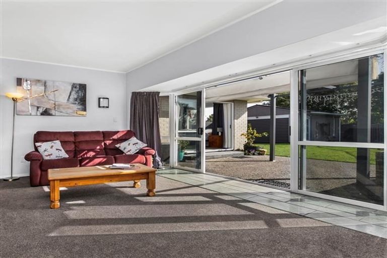 Photo of property in 17 Joyce Street, Pahurehure, Papakura, 2113