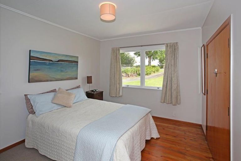 Photo of property in 39 Kaiwaka Road, Waiuku, 2123