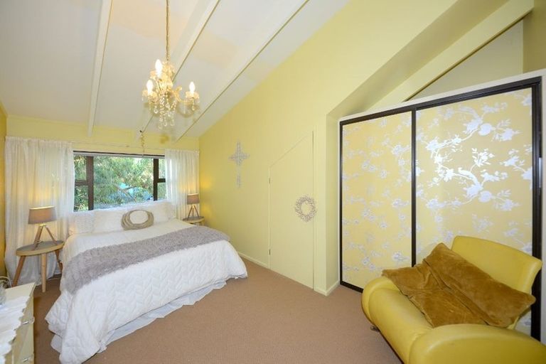 Photo of property in 2 Ranui Crescent, Diamond Harbour, Lyttelton, 8971