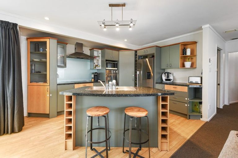 Photo of property in 6 Corilin Place, Mangakakahi, Rotorua, 3015