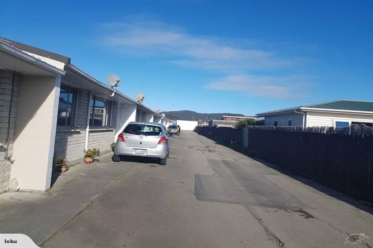 Photo of property in 3/10 Rawson Street, Tawa, Wellington, 5028