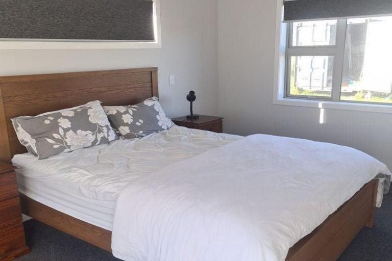 Photo of property in 58 Anglers Avenue, Warea, New Plymouth, 4381