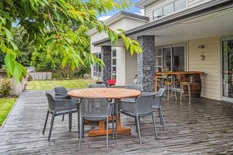 Photo of property in 184 High Street, Oxford, 7430