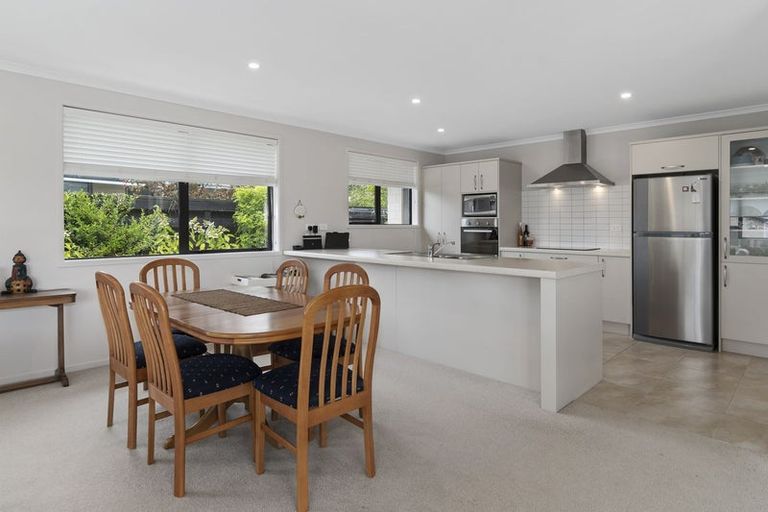 Photo of property in 9 Vista Close, Omokoroa, 3114