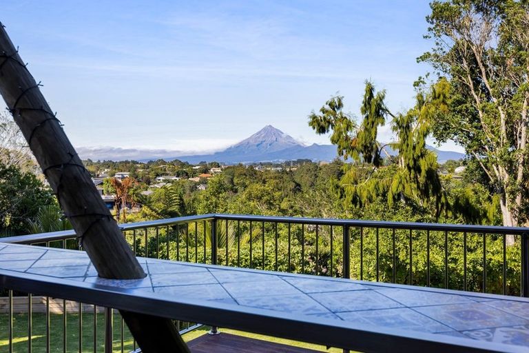 Photo of property in 31a Truby King Street, Merrilands, New Plymouth, 4312