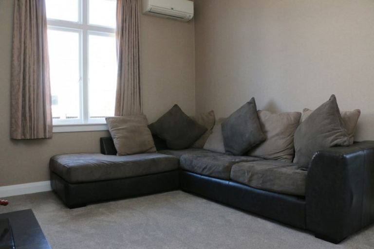 Photo of property in 15 Herbert Street, Waimate, 7924