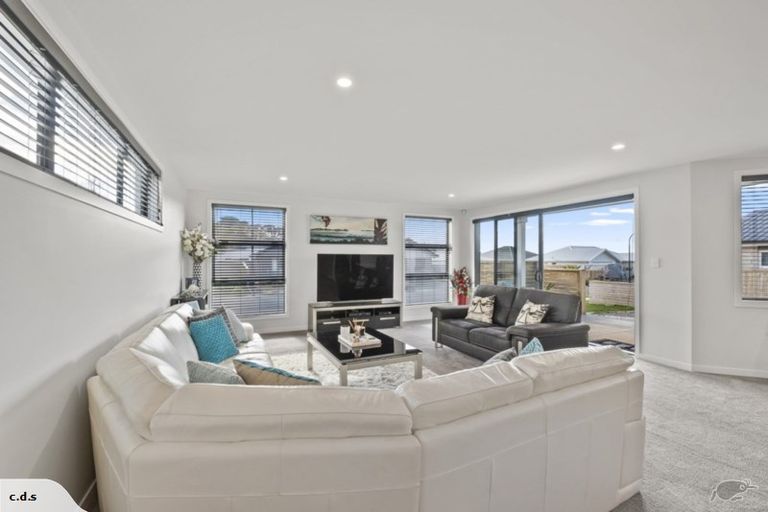 Photo of property in 15 Trevally Place, Snells Beach, 0920