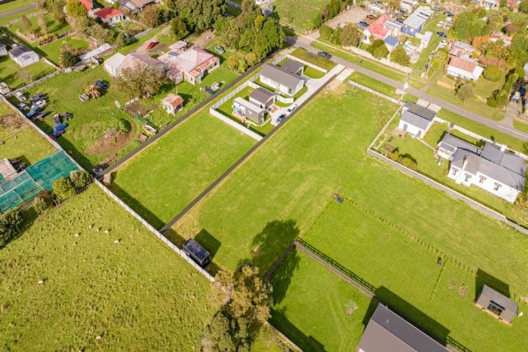 Photo of property in 48 Smith Street, Waverley, 4510