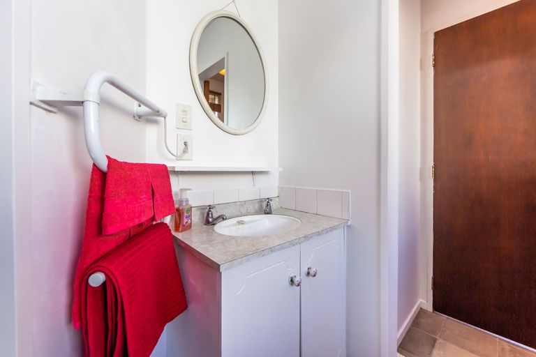 Photo of property in 1/2 Kidbrooke Street, Bromley, Christchurch, 8062