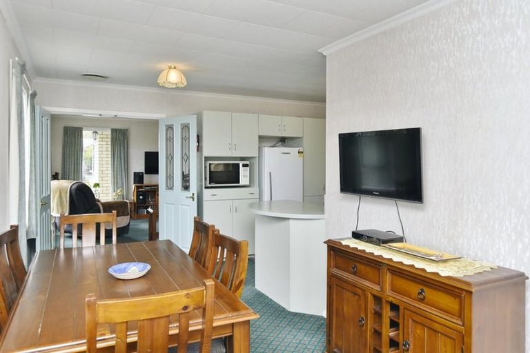 Photo of property in 3 Niagara Street, Wainoni, Christchurch, 8061