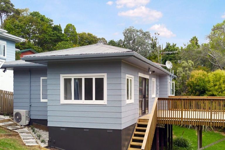 Photo of property in 1/81a Woodglen Road, Glen Eden, Auckland, 0602