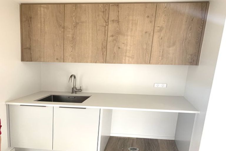 Photo of property in 4/240 Stokes Valley Road, Stokes Valley, Lower Hutt, 5019