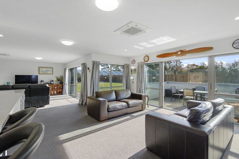 Photo of property in 11 Brampton Drive, West Melton, 7618